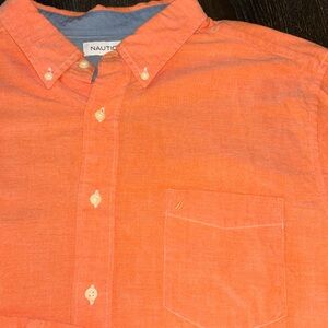NÁUTICA XL CORAL BUTTONDOWN